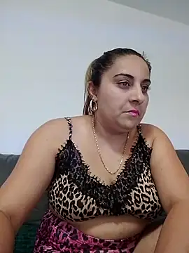 Snapshot of I_amXenox chatting on April 2026 03:02:01 PM I amXenox online show from April 2026 03:02:01 PM