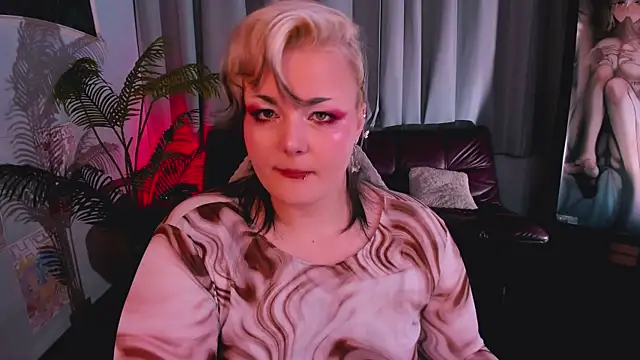 HwasaMoore online show from February 2026 01:45:02 PM