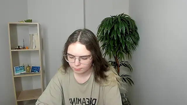 Snapshot of MyrlZangger chatting on February 2026 09:53:01 AM MyrlZangger online show from February 2026 09:53:01 AM