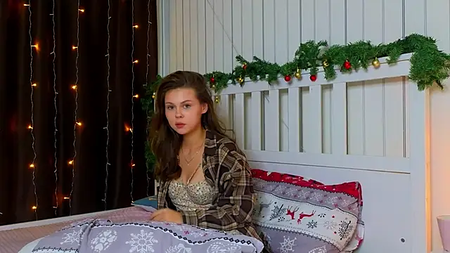 EarthaLevra online show from February 2026 07:14:02 PM