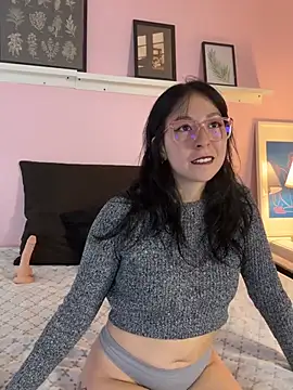 Snapshot of Abigailladyy chatting on April 2026 11:37:01 AM Abigailladyy online show from April 2026 11:37:01 AM