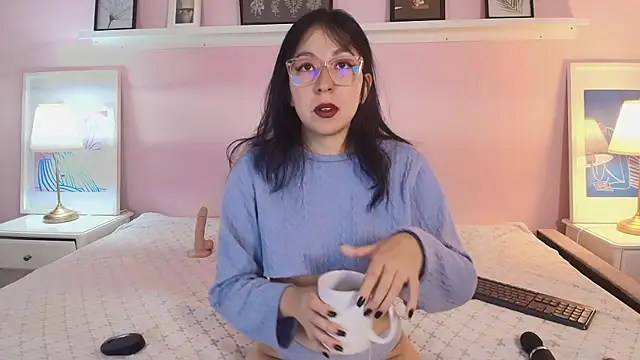 Snapshot of Abigailladyy chatting on April 2026 11:36:01 AM Abigailladyy online show from April 2026 11:36:01 AM