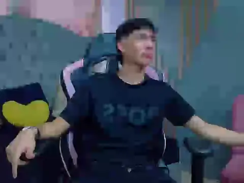 AronTawers online show from February 2026 09:13:02 PM