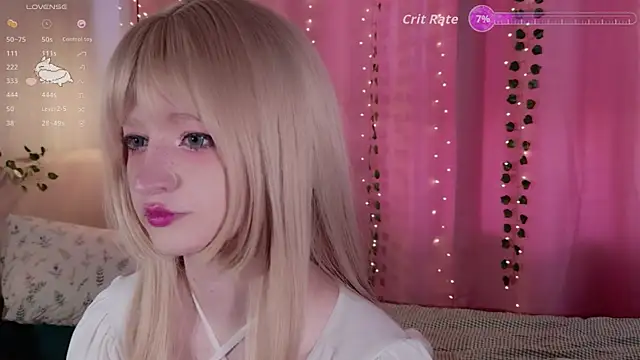 Snapshot of effy_dollie chatting on June 2026 12:18:01 PM effy dollie online show from June 2026 12:18:01 PM