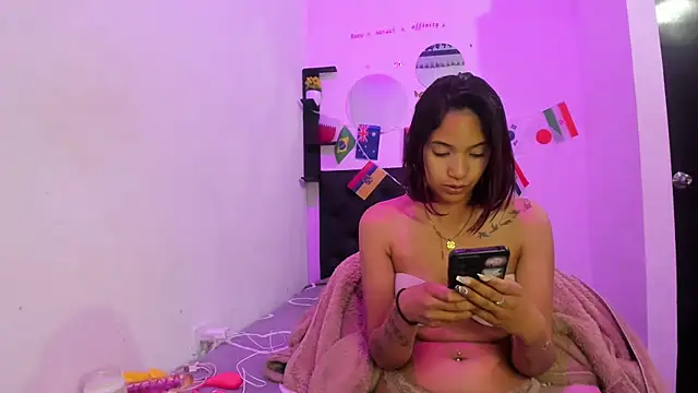 Snapshot of sapphire_brown20 chatting on July 2026 11:55:02 PM sapphire brown20 online show from July 2026 11:55:02 PM