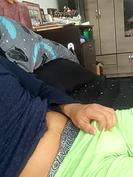 Andcas041 online show from April 2026 04:09:02 PM