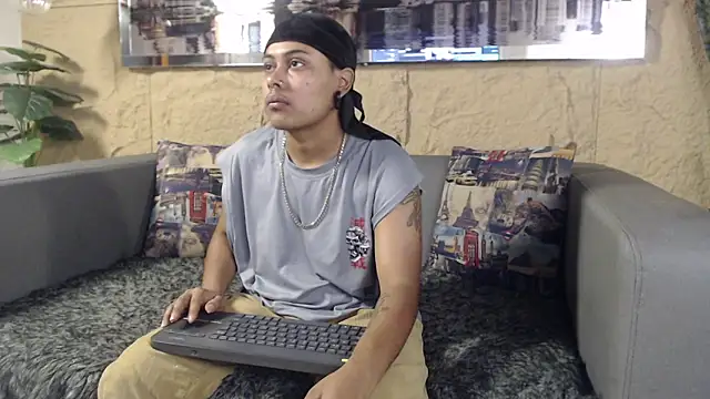 Noha  scott online show from March 2026 02:12:02 PM