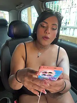 Nahomy firee online show from April 2026 07:07:01 PM