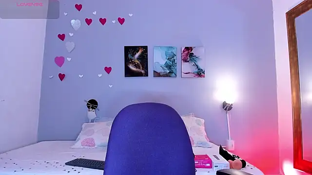 KimTaylorW online show from March 2026 02:39:02 AM