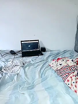 safiya  emira online show from April 2026 03:28:02 PM