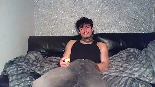 Snapshot of SNAKEARM chatting on February 2026 10:48:01 AM SNAKEARM online show from February 2026 10:48:01 AM