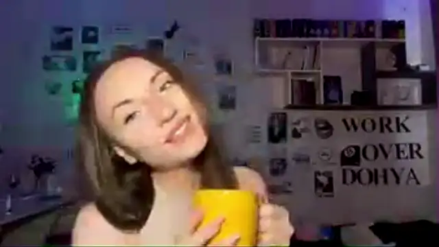 Snapshot of JeannaLanno chatting on March 2026 04:58:01 AM JeannaLanno online show from March 2026 04:58:01 AM