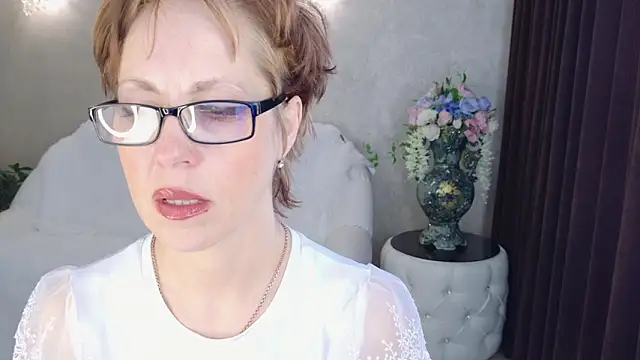 LioraWeiss online show from March 2026 06:42:01 AM