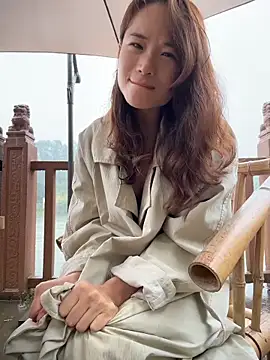 Snapshot of Mia-lp chatting on April 2026 04:46:01 AM Mia-lp online show from April 2026 04:46:01 AM