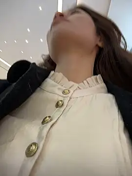 Snapshot of Mia-lp chatting on April 2026 03:23:01 AM Mia-lp online show from April 2026 03:23:01 AM