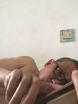 Snapshot of yaocaobi8 chatting on May 2026 04:50:02 AM yaocaobi8 online show from May 2026 04:50:02 AM