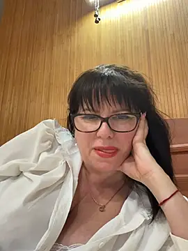 expensive lady online show from May 2026 06:15:02 PM