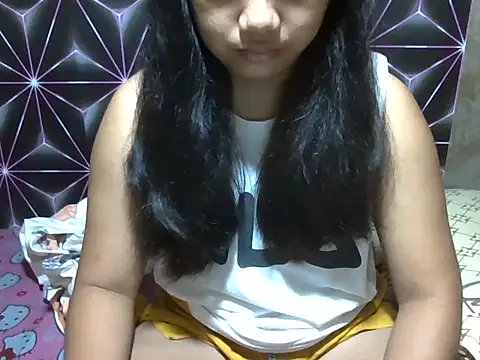 Snapshot of Flowerbebe chatting on April 2026 06:09:01 PM Flowerbebe online show from April 2026 06:09:01 PM