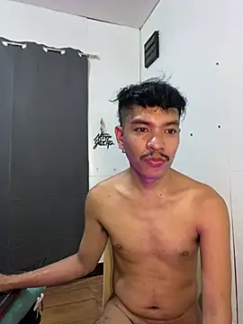 Snapshot of asian_darlingcummersxXx chatting on July 2026 05:47:02 AM asian darlingcummersxXx online show from July 2026 05:47:02 AM