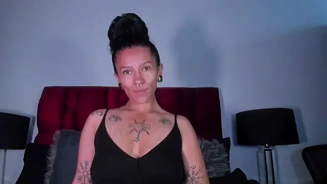 Amelie Blake online show from April 2026 12:10:02 PM