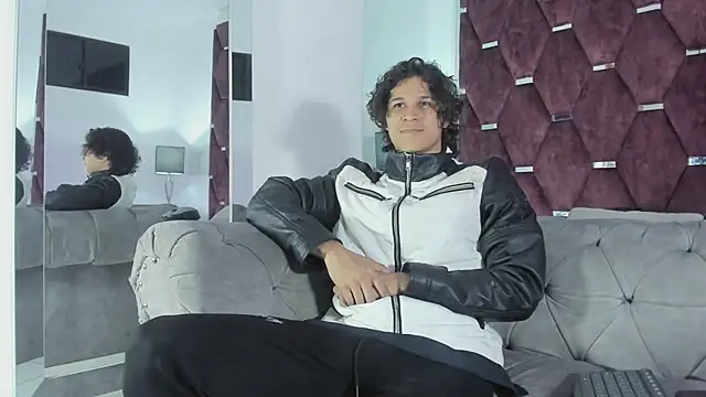 TonyBenedetti online show from April 2026 09:34:01 PM