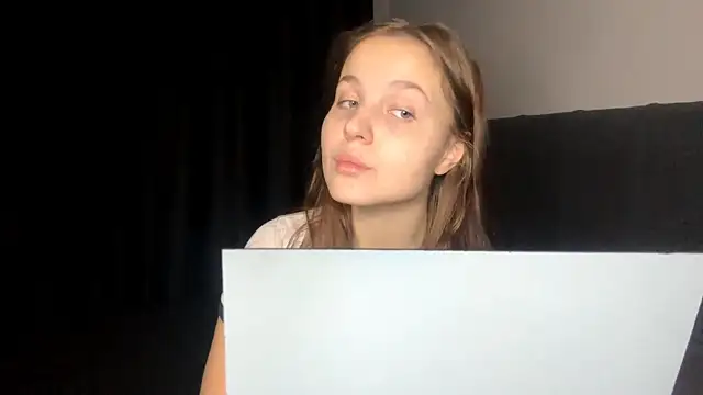 Snapshot of LowriseZiziphus chatting on February 2026 03:13:02 PM LowriseZiziphus online show from February 2026 03:13:02 PM