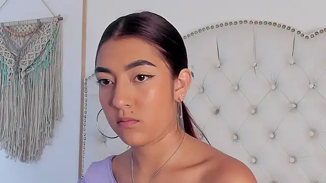 Snapshot of Sara_funy chatting on February 2026 01:10:01 PM Sara funy online show from February 2026 01:10:01 PM