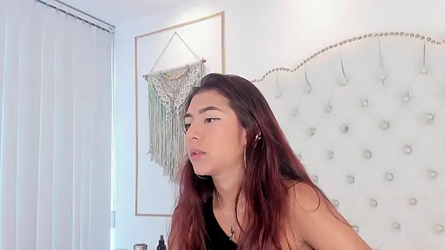 Sara funy online show from March 2026 12:42:02 PM