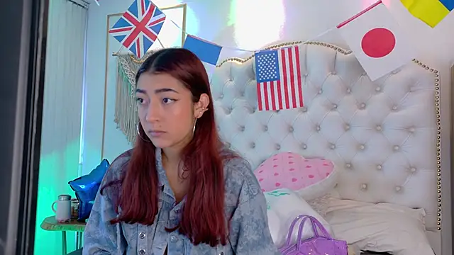 Snapshot of Sara_funy chatting on June 2026 11:33:01 AM Sara funy online show from June 2026 11:33:01 AM