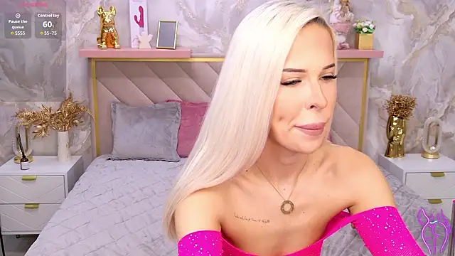 EvaXElfi online show from March 2026 12:38:02 AM