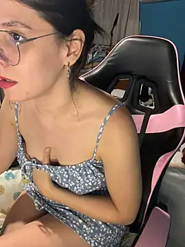 MysticKitty7 online show from April 2026 02:10:01 AM