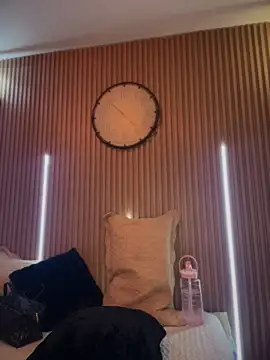 Sofia-Velez online show from March 2026 08:33:01 PM