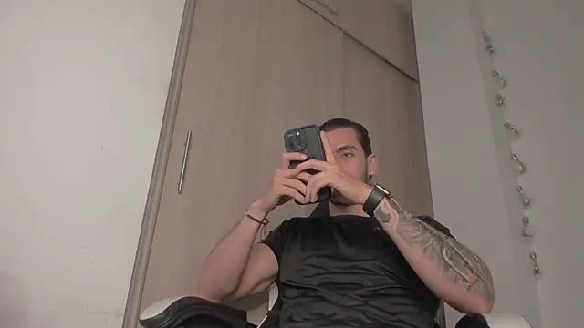 Axel  Blaze online show from March 2026 12:16:02 PM