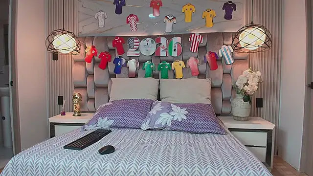 Snapshot of gabyevans4 chatting on June 2026 12:04:02 PM gabyevans4 online show from June 2026 12:04:02 PM