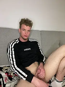Dencchikk22 online show from May 2026 11:45:02 PM
