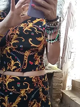 yuliitza4 online show from June 2026 09:54:02 PM