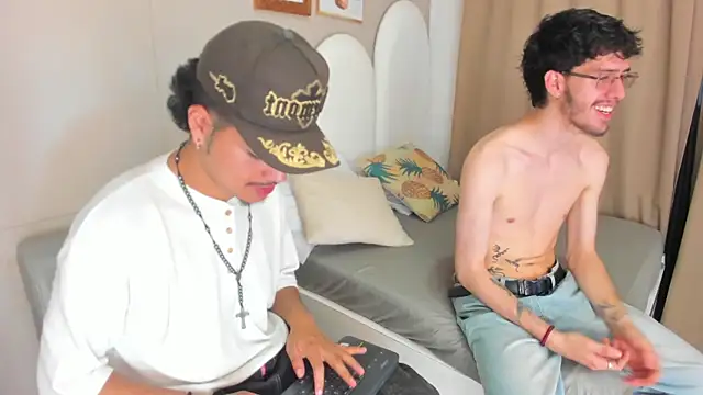 Jason 23   online show from April 2026 07:19:02 PM