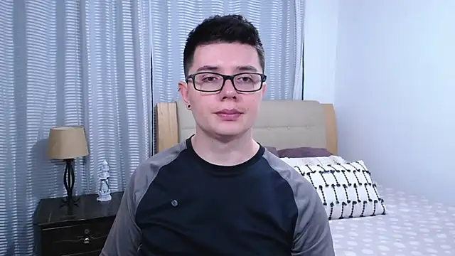 BlackFoXXX69 online show from April 2026 08:28:02 PM