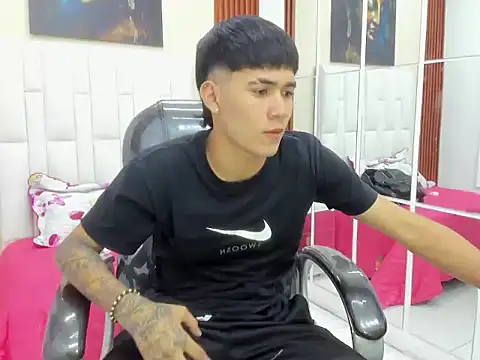 Thiago collinss online show from March 2026 10:04:02 PM