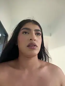 Snapshot of Misty-kat chatting on May 2026 06:05:01 PM Misty-kat online show from May 2026 06:05:01 PM