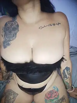 Cristal queen  online show from April 2026 03:50:02 PM