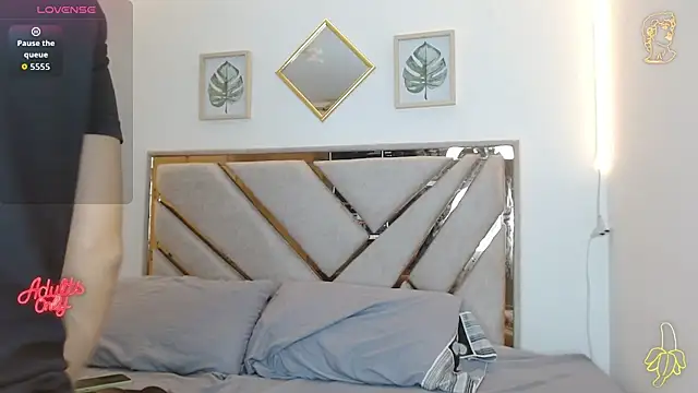 oliver   saint online show from March 2026 11:49:02 PM