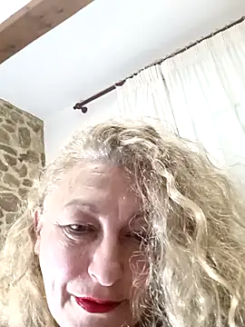 Luccia56 online show from February 2026 01:37:02 AM