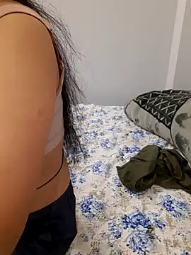 NeetuKumri online show from April 2026 05:24:01 PM