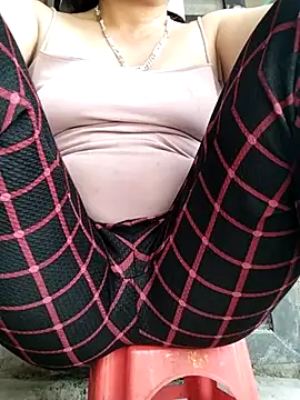 Snapshot of Lucie_Fuzk chatting on April 2026 03:51:02 AM Lucie Fuzk online show from April 2026 03:51:02 AM