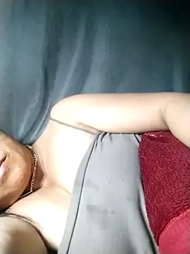 Snapshot of Lucie_Fuzk chatting on April 2026 09:26:02 PM Lucie Fuzk online show from April 2026 09:26:02 PM