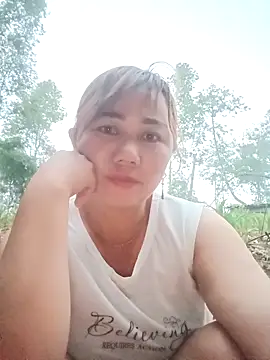 Snapshot of lyly_sexx chatting on April 2026 10:46:02 PM lyly sexx online show from April 2026 10:46:02 PM