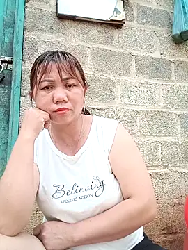 Snapshot of lyly_sexx chatting on April 2026 07:22:01 AM lyly sexx online show from April 2026 07:22:01 AM