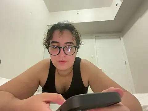 yassiestar online show from March 2026 05:14:01 PM