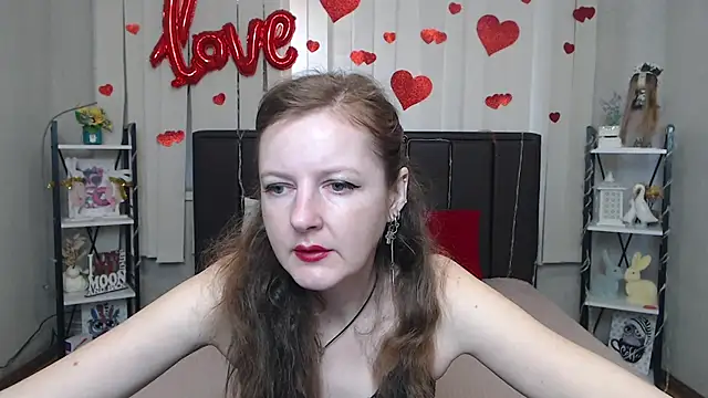 Snapshot of MeganPirs chatting on April 2026 05:04:02 AM MeganPirs online show from April 2026 05:04:02 AM